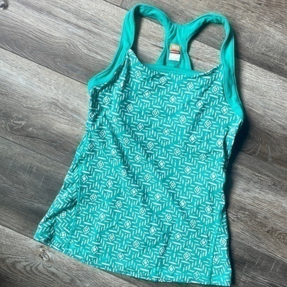 Lucy top size small racer adorable back light teal and white